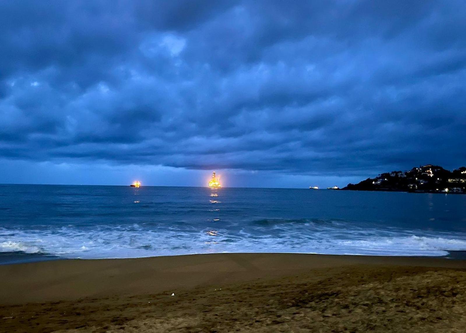 Espectacular Apto A Pie De Playa Con Vista Al Mar Manzanillo Luaran gambar